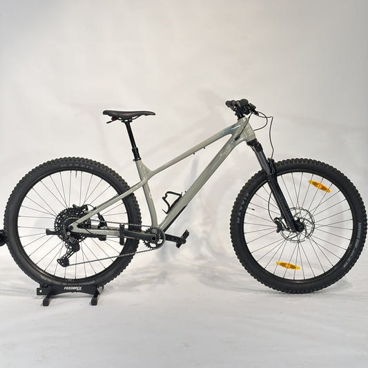 Begagnad Cannondale Habit HT 1 Mountainbike Tiger Shark