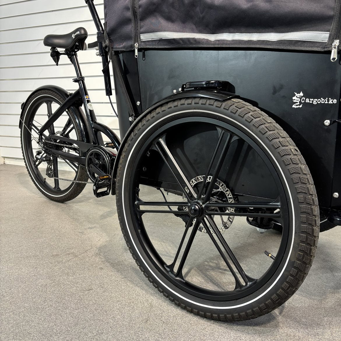Begagnad El-Lådcykel Cargobike Delight