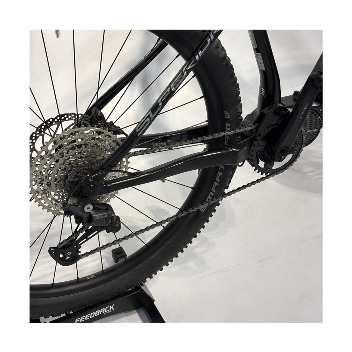 Begagnad El-MTB Superior EXP8089 Svart/Silver Medium
