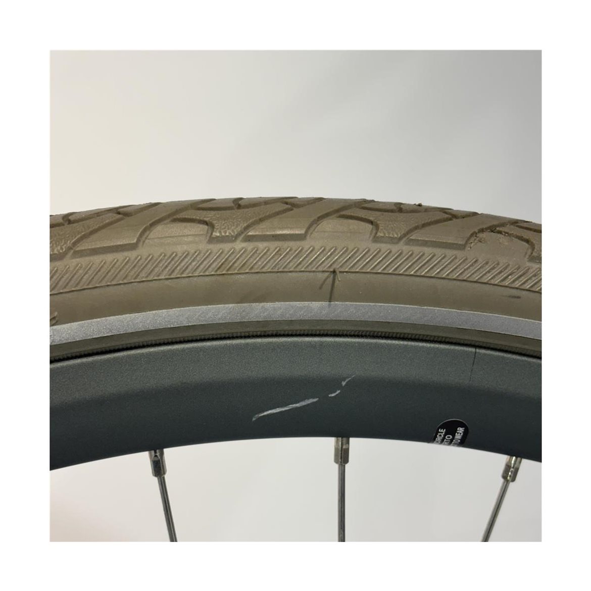 Begagnad Elcykel Frappé FSD R100 Dam Vit 9-Växlar