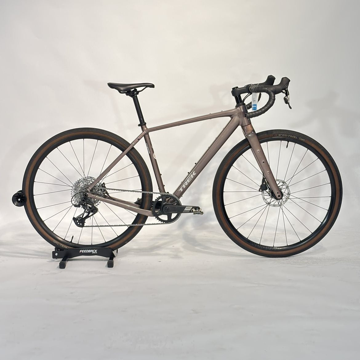 Begagnad Gravelbike Trek Checkpoint ALR 5 Brun