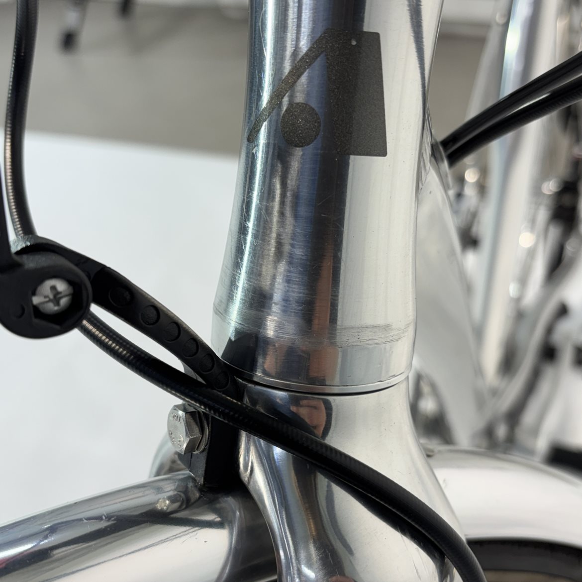Begagnad Hybridcykel Avenue Airbase Herr Metal