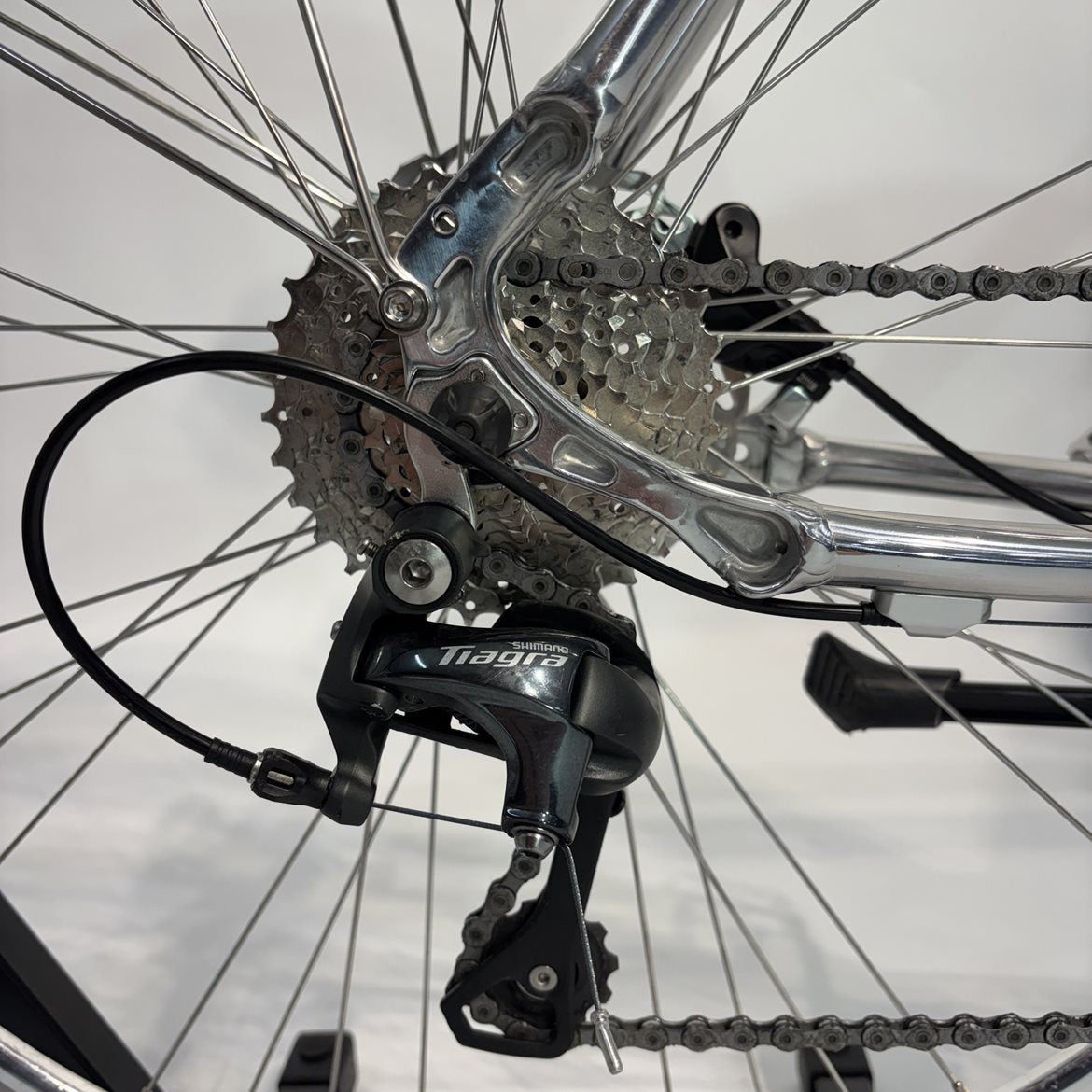 Begagnad Hybridcykel Avenue Airbase Herr Metal