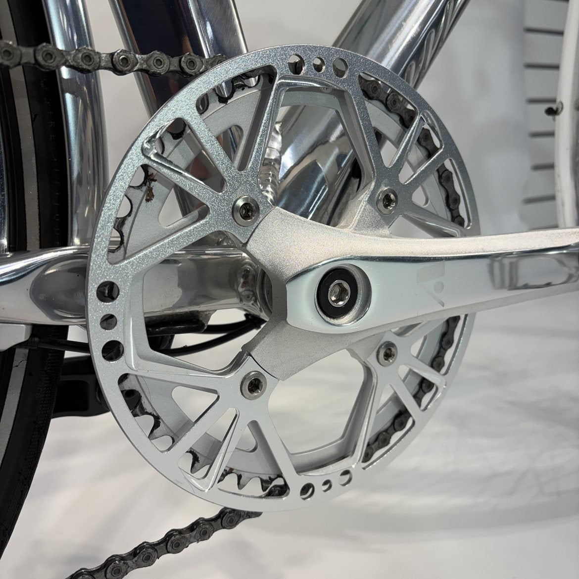 Begagnad Hybridcykel Avenue Airbase Herr Metal