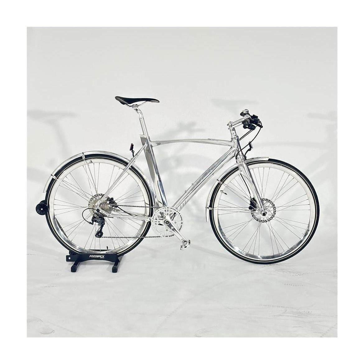 Begagnad Hybridcykel Avenue Airbase Metal 10-Växlar Polerad silver