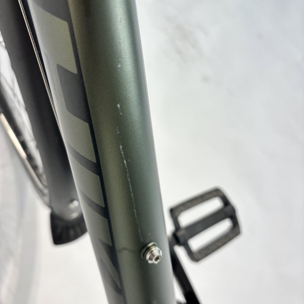 Begagnad Hybridcykel Nishiki XC Five Herr Djungelgrön