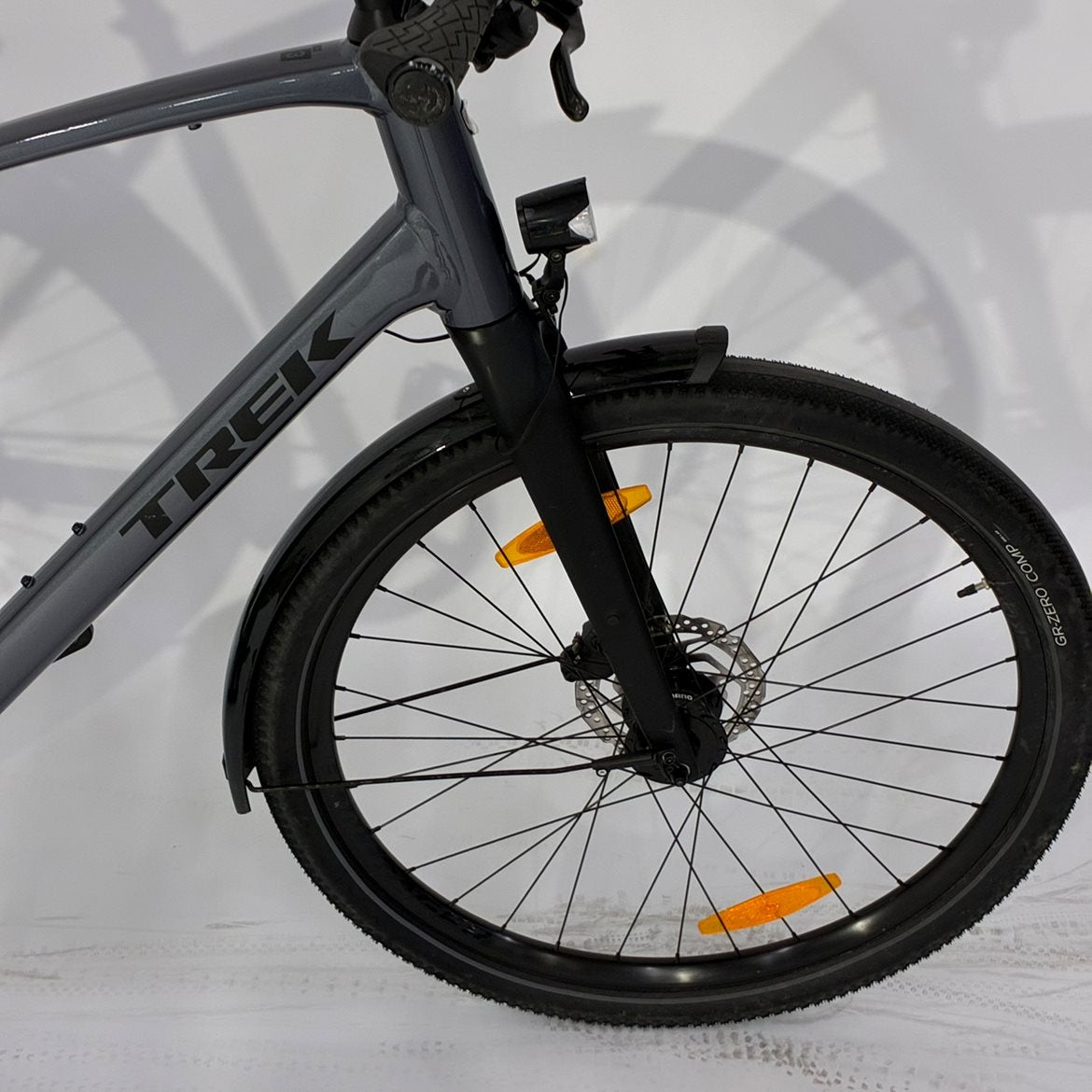 Begagnad Hybridcykel Trek Dual Sport 3