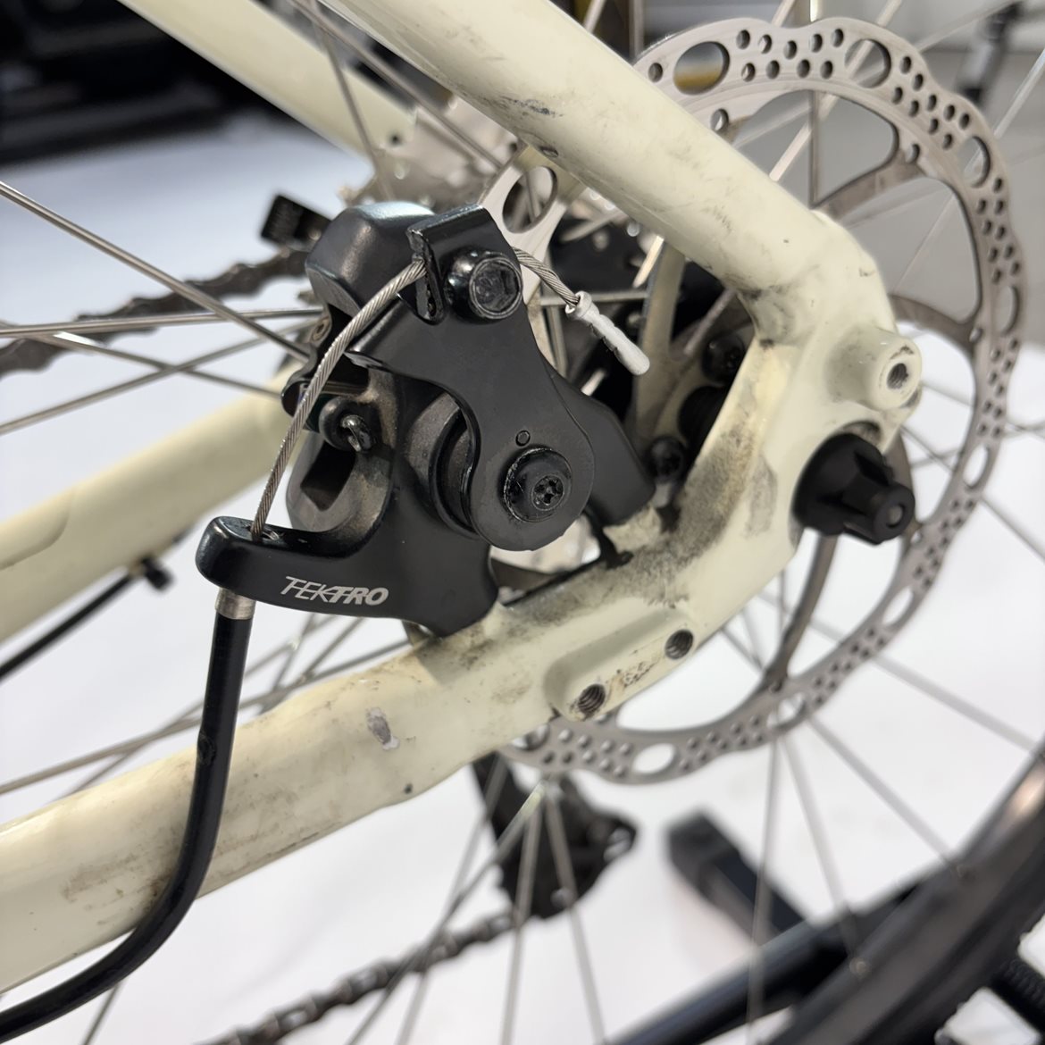 Begagnad Hybridcykel Trek FX 1 Midstep Gen 4 Era White