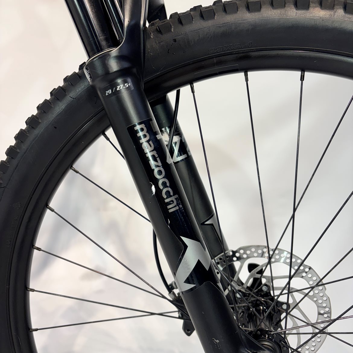 Begagnad Orbea Rise H30 El-MTB Metallic Mulberry/Black Matt