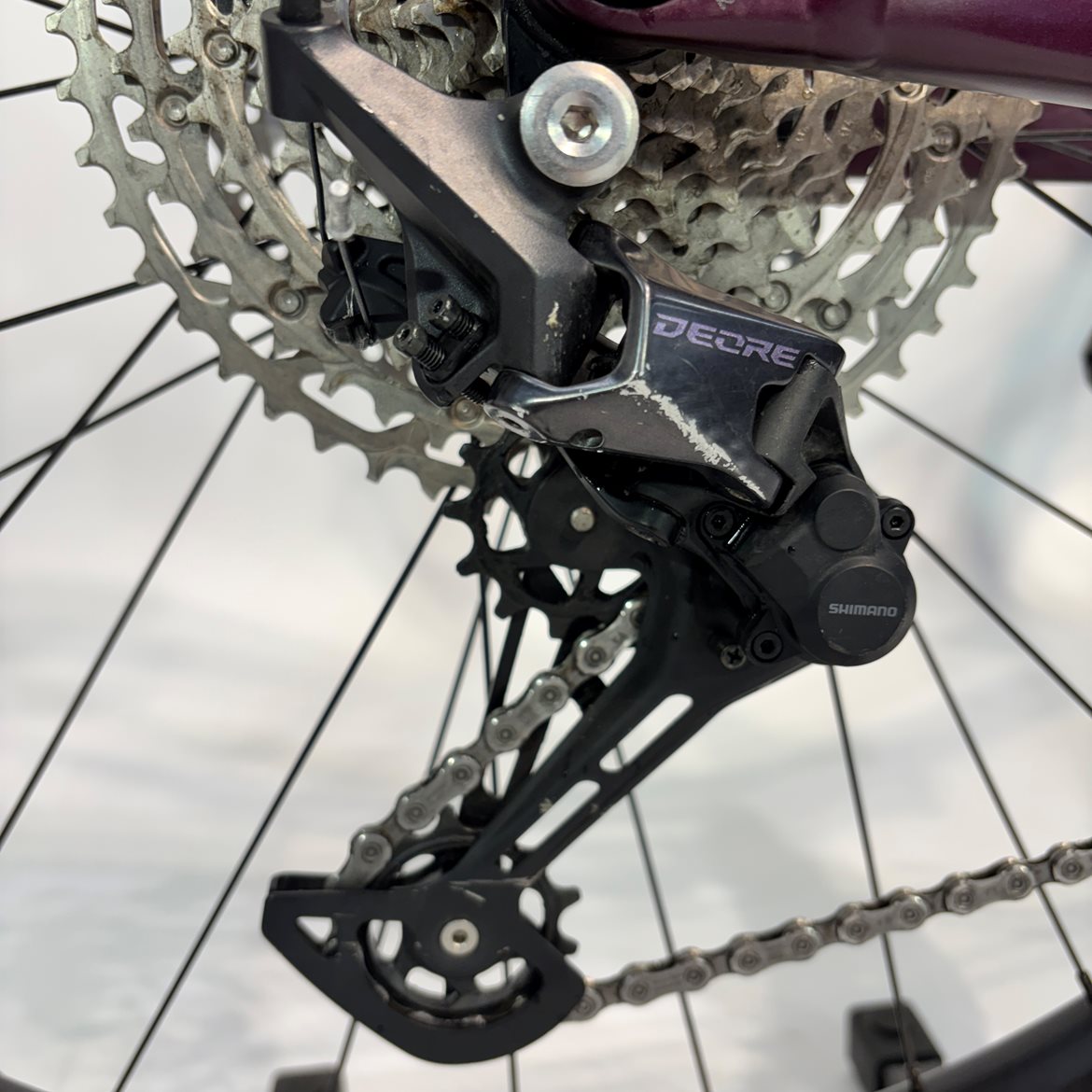 Begagnad Orbea Rise H30 El-MTB Metallic Mulberry/Black Matt