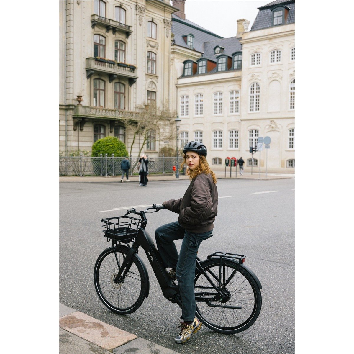 Elcykel Ecoride Ambassador 4 Mid Fotbroms Svart