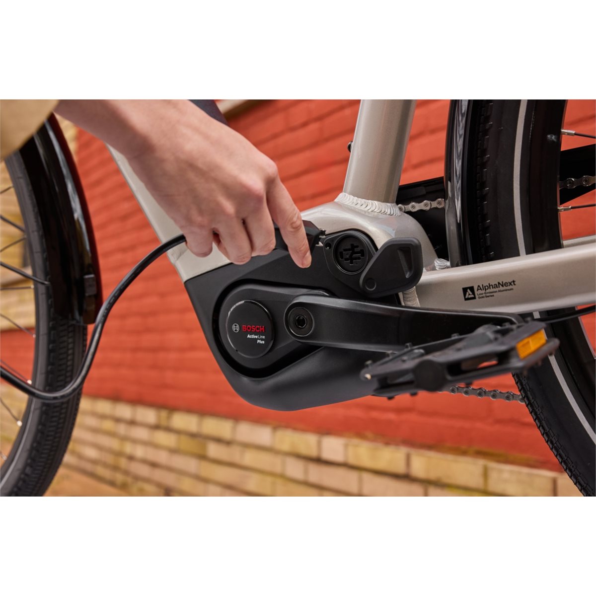 Elcykel Trek District+ 3 Lowstep R9 540Wh Lunar Silver