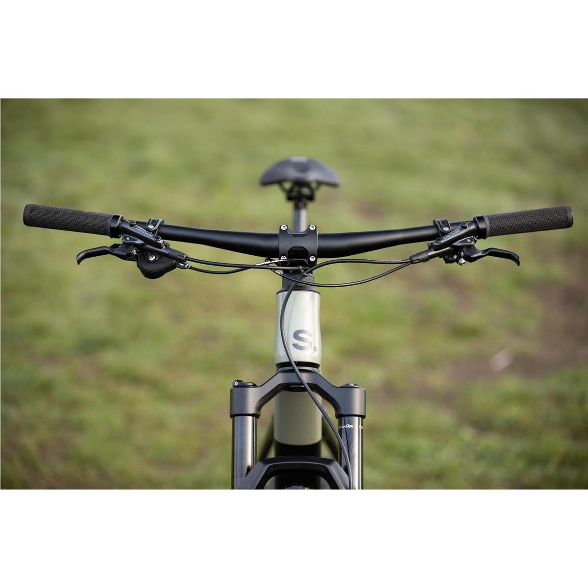 Heldämpad MTB Superior XF 9.6 DC Matte Carbon/Grey