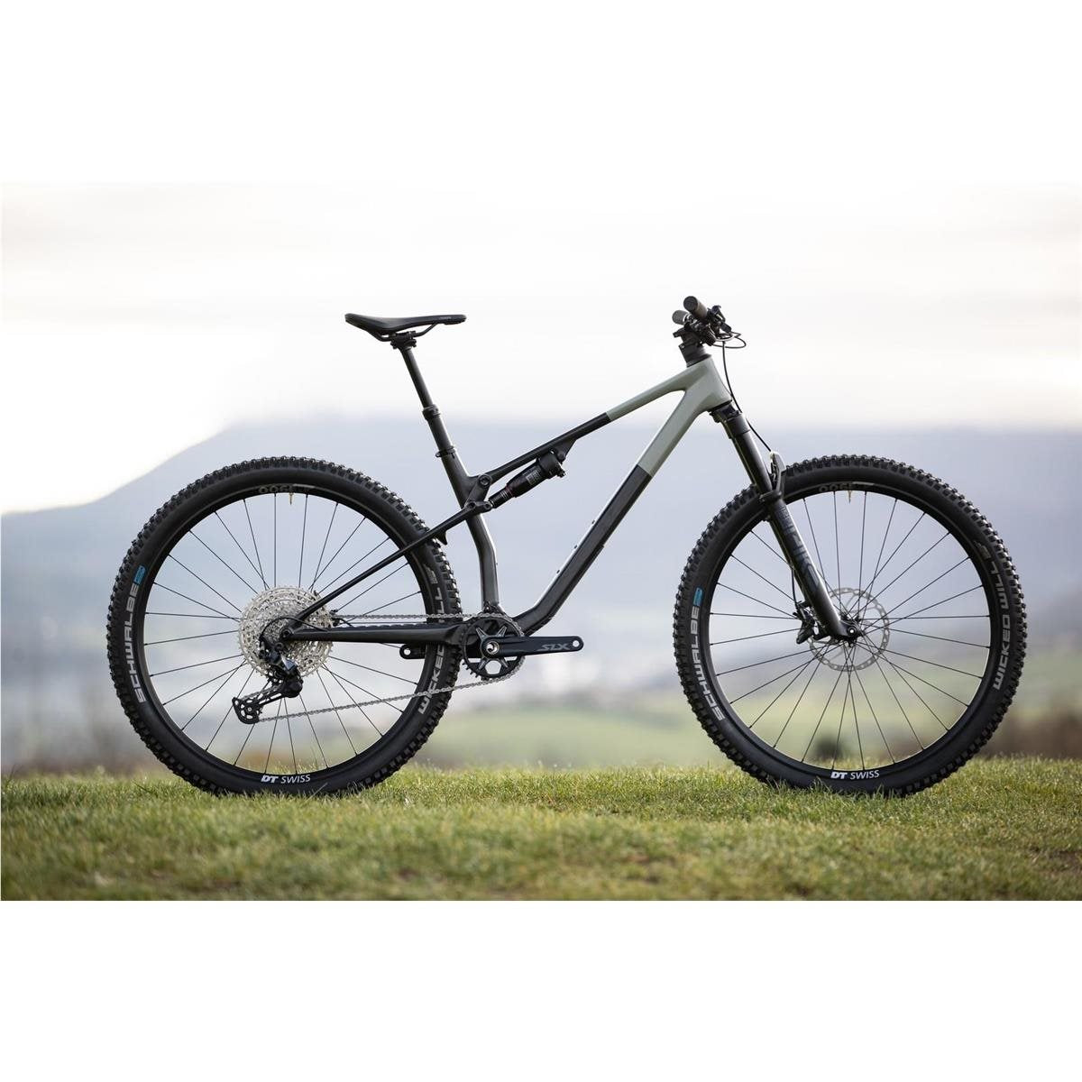 Heldämpad MTB Superior XF 9.6 DC Matte Carbon/Grey