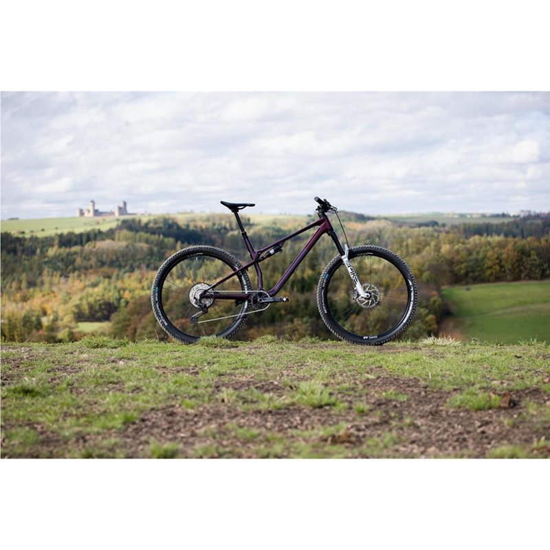Heldämpad MTB Superior XF 9.7 DC Matte Carbon Berry