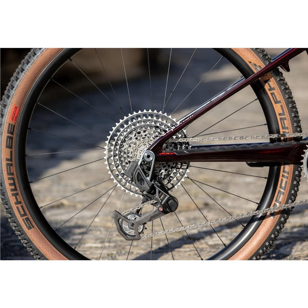 Heldämpad MTB Superior XF 9.9 Team Gloss Red Carbon/Black