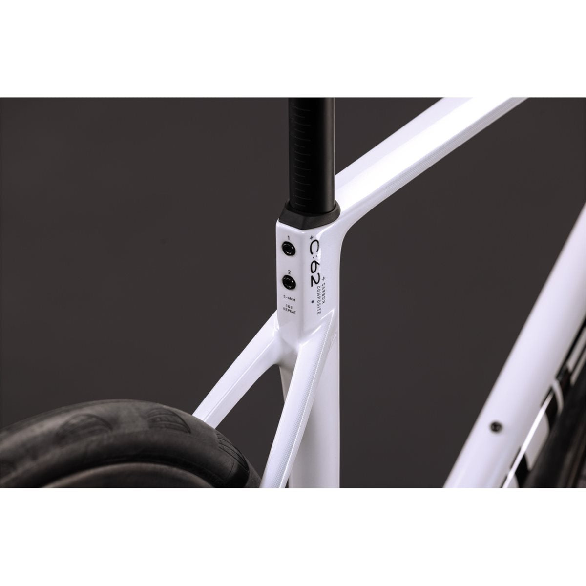 Racercykel allround Cube Attain C:62 SLX Metallicwhite/Black