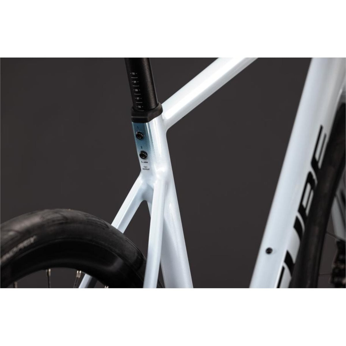 Racercykel allround Cube Attain Race Glacier/Black