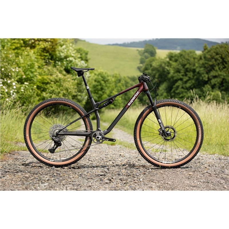 Superior XF 9.9 Team Red Carbon/Matte Carbon