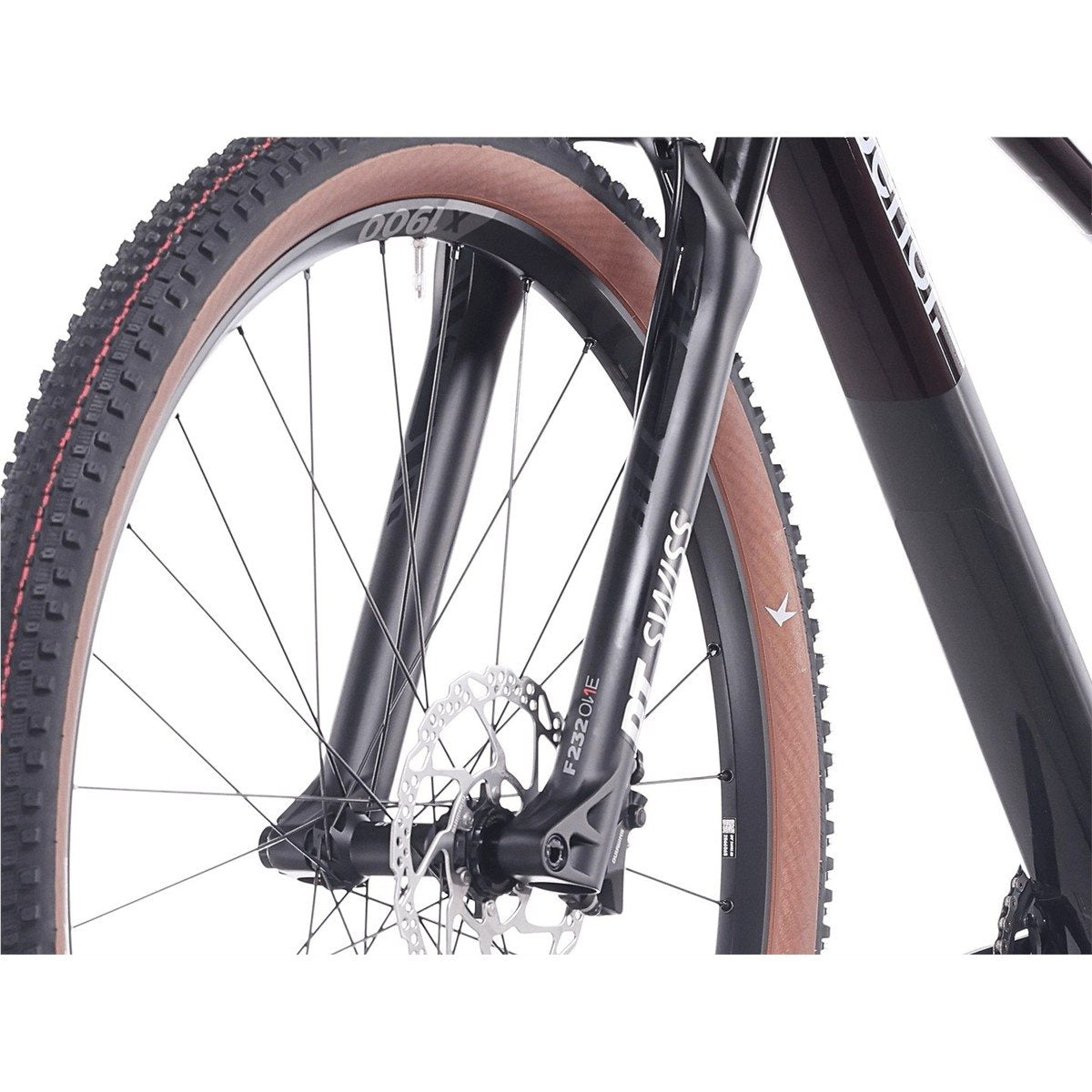Superior XP 9.6 Matte Carbon/Red Carbon