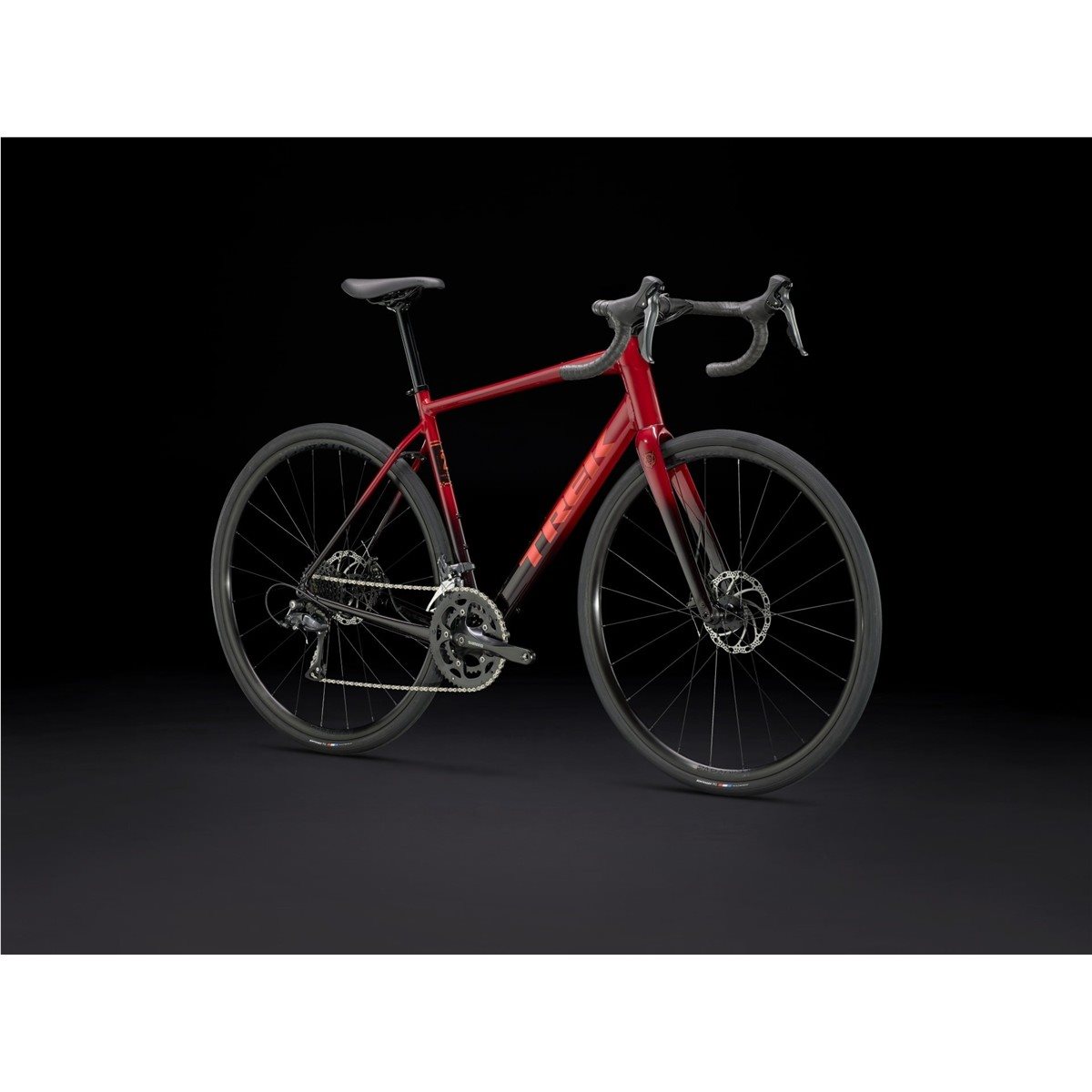 Trek Racer Domane AL 2 Gen 4 Crimson To Dark Carmine Fade