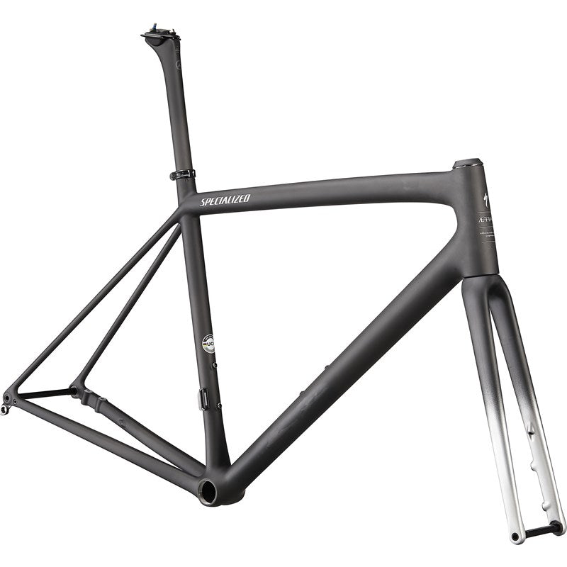 Racercykel Aethos Carbon / Satin Flake Silver